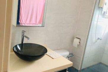 Jalan Kemuning Bayu 33/32F