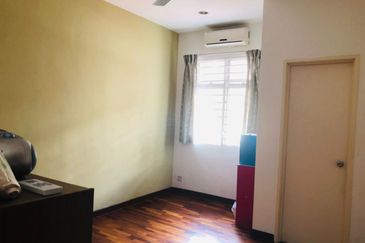 Jalan Kemuning Bayu 33/32F