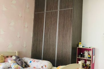 Jalan Kemuning Bayu 33/32F