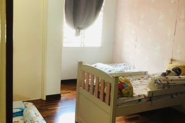 Jalan Kemuning Bayu 33/32F