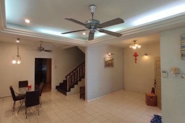 ANGGERIK ERIA KOTA KEMUNING