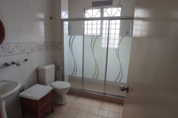 ANGGERIK ERIA KOTA KEMUNING