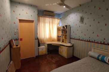 ANGGERIK ERIA KOTA KEMUNING