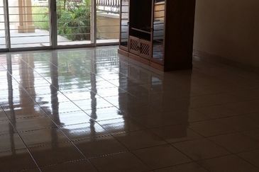 Jalan Kemuning Bayu 33/32F