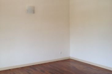 Jalan Kemuning Bayu 33/32F