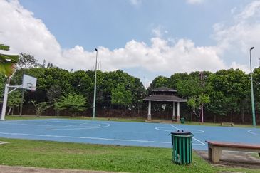 Jalan Kemuning Bayu 33/32F