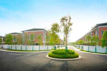 Scarlet @ Bandar Rimbayu