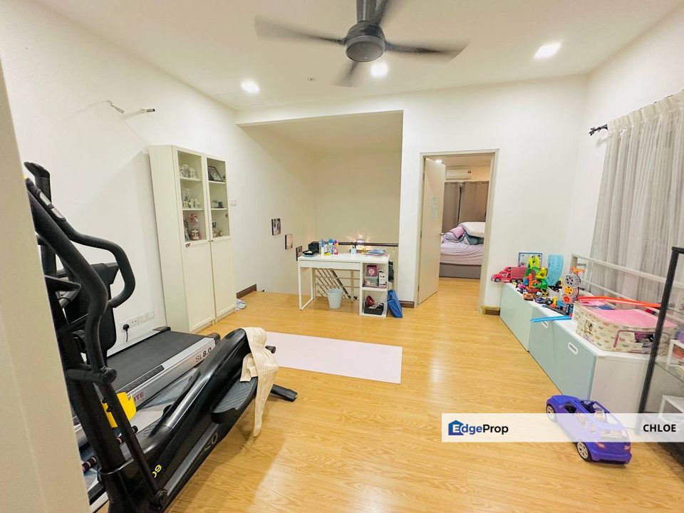 fully renovated face park gated guarded , Selangor, Shah Alam