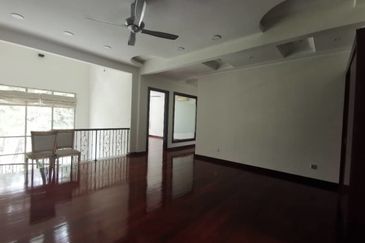 Eria hillside manor Kota Kemuning golf view 