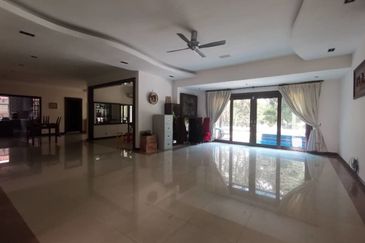 Eria hillside manor Kota Kemuning golf view 