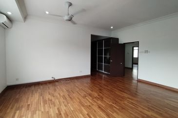 Lakedge superlink Kota Kemuning 