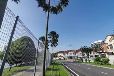 Lakedge superlink Kota Kemuning 