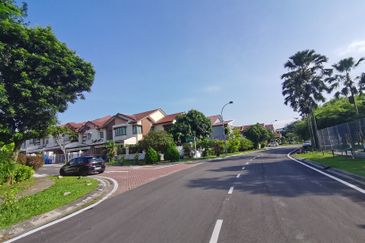 Lakedge superlink Kota Kemuning 