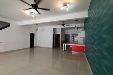 Lakedge superlink Kota Kemuning 