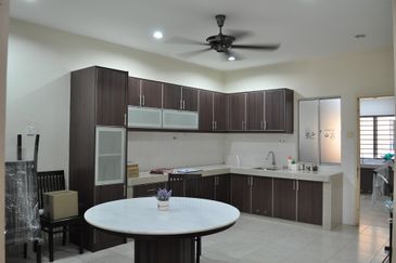 Canal Gardens, Kota Kemuning