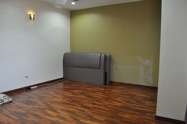 Canal Gardens, Kota Kemuning