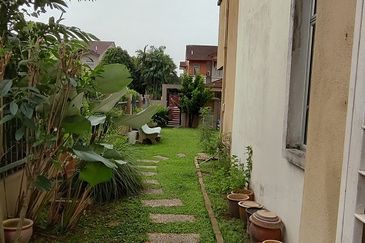 Canal Gardens, Kota Kemuning