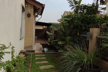 Canal Gardens, Kota Kemuning