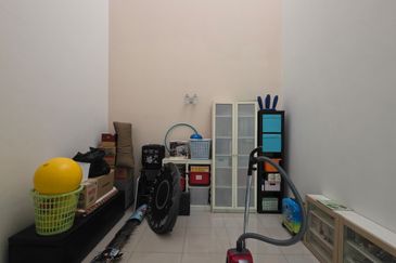 Jalan Anggerik Doritis 31/134