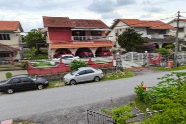 Paramount Garden (Taman Paramount)