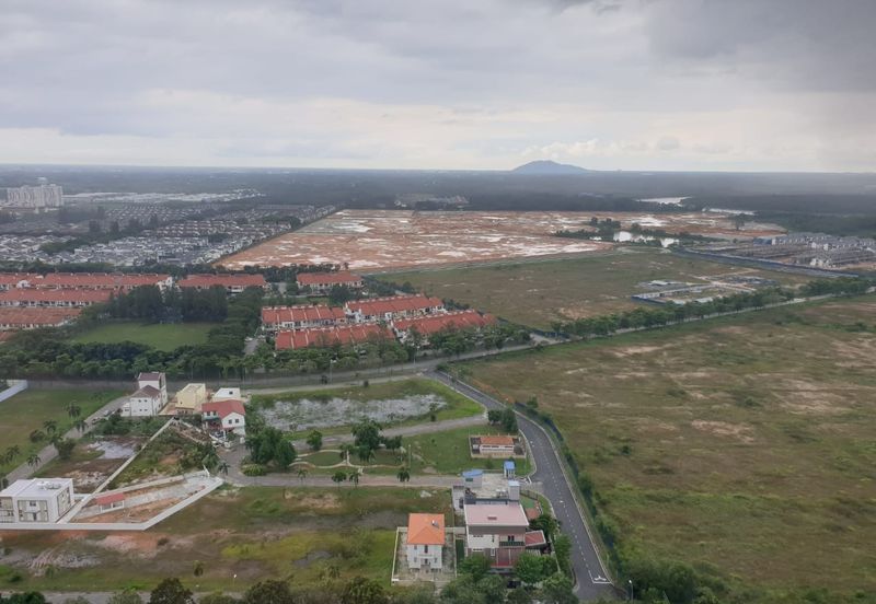 Gravit8 @ Klang South