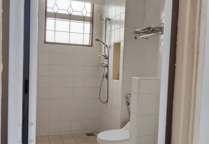 Canal Gardens, Kota Kemuning