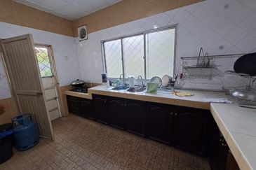 Jalan Sungai Burung 32/72