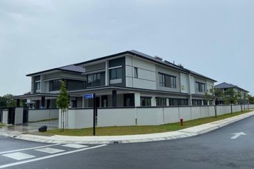 Freesia Residences @ Tropicana Aman