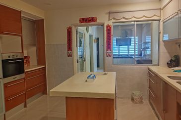 Canal Gardens, Kota Kemuning