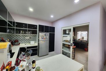 Emerald Garden, Kota Emerald