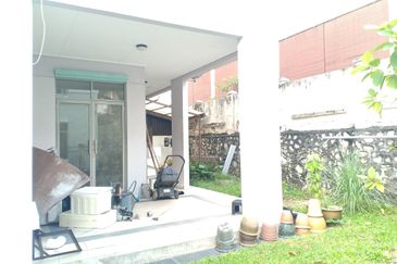 Exclusive and low density 2sty bungalow kota kemuning 