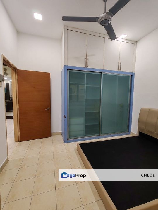 2sty superlink Canal Garden renovated well kept kit extended, Selangor, Kota Kemuning