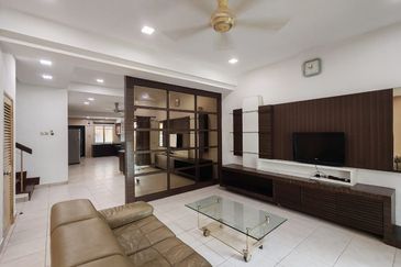 Canal Gardens, Kota Kemuning