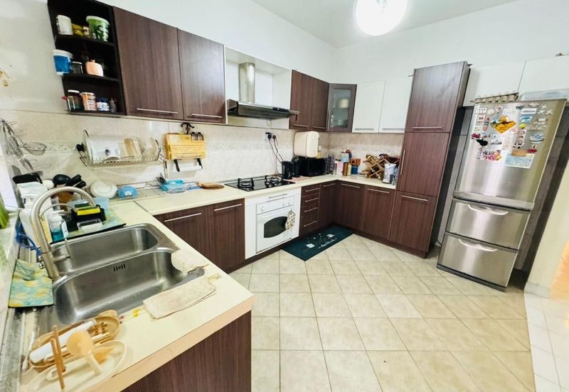 Jalan Bandar Kinrara 6A/2E