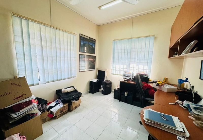 Jalan Bandar Kinrara 6A/2E