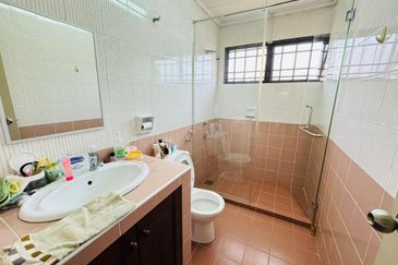 Jalan Bandar Kinrara 6A/2E