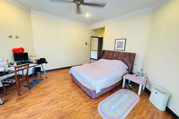 Jalan Bandar Kinrara 6A/2E