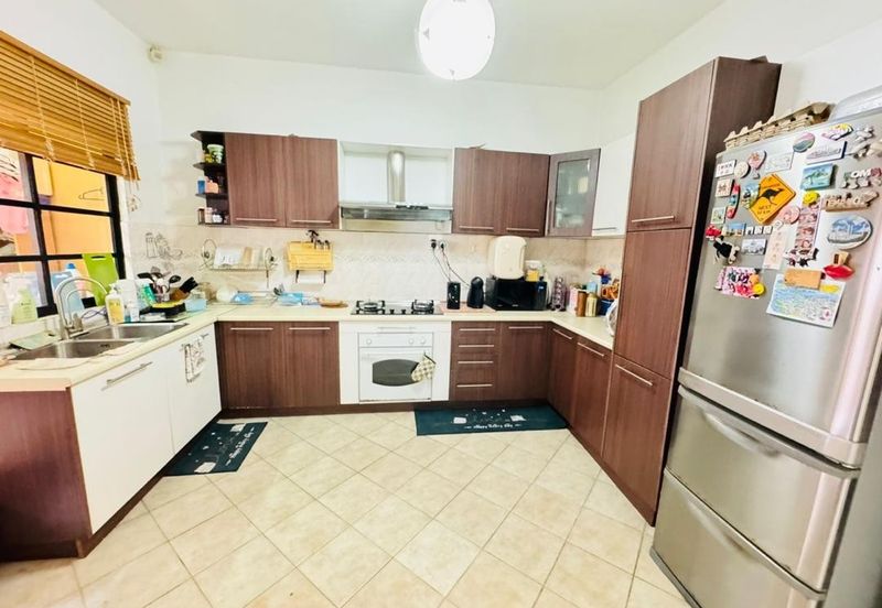 Jalan Bandar Kinrara 6A/2E