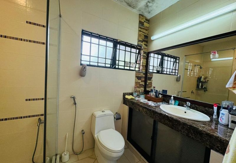 Jalan Bandar Kinrara 6A/2E