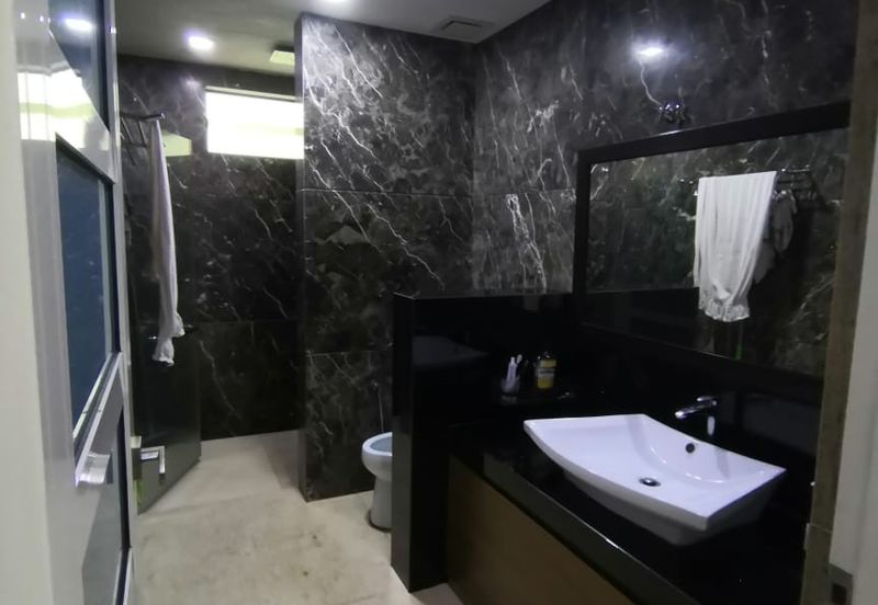 Canal Gardens, Kota Kemuning