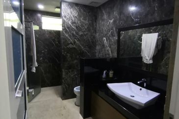 Canal Gardens, Kota Kemuning