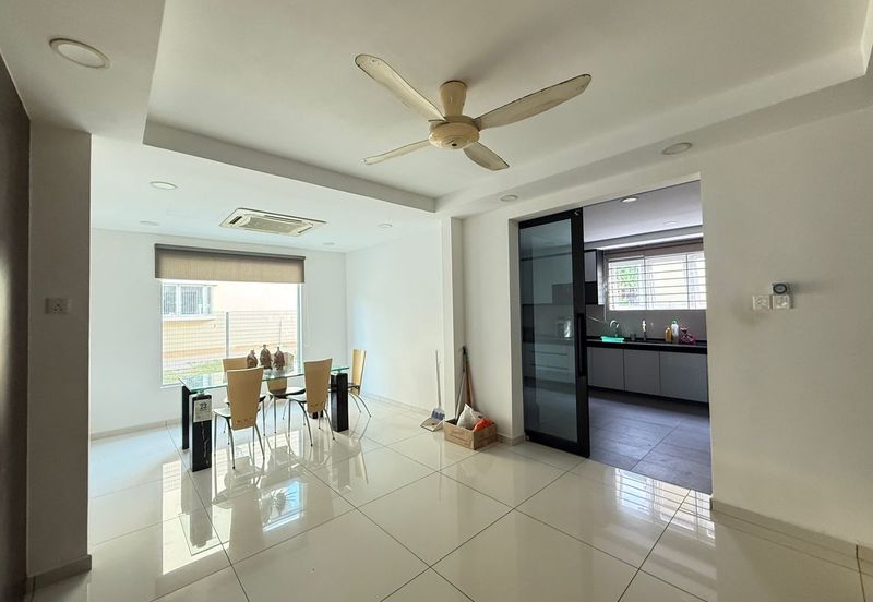 2 storey nlot renovated  kota kemuning 