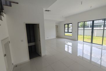 Freesia Residences @ Tropicana Aman