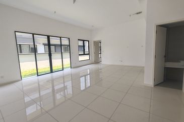 Freesia Residences @ Tropicana Aman