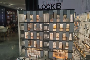 Flexible commercial spaces Rimbayu 