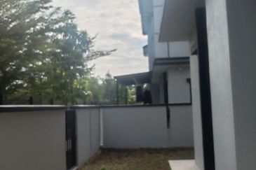 Freesia Residences @ Tropicana Aman