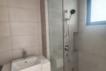 Freesia Residences @ Tropicana Aman