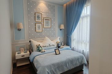 Persiaran Puncak Alam 1 