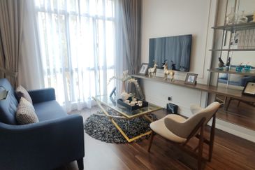 Persiaran Puncak Alam 1 