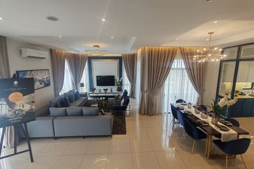 Persiaran Puncak Alam 1 